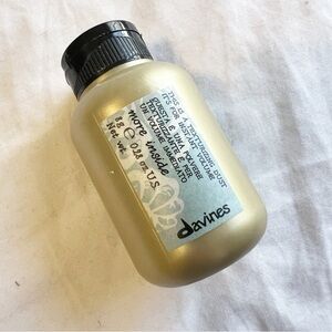 Davines This is a Texturizing Dust